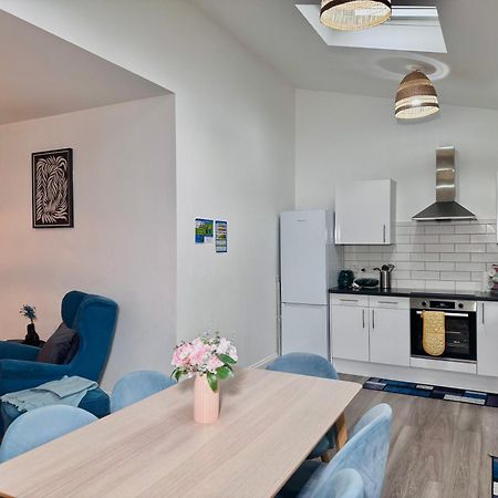 Cosy 1-Bed Flat 30Min To Central London & Parking Exterior photo