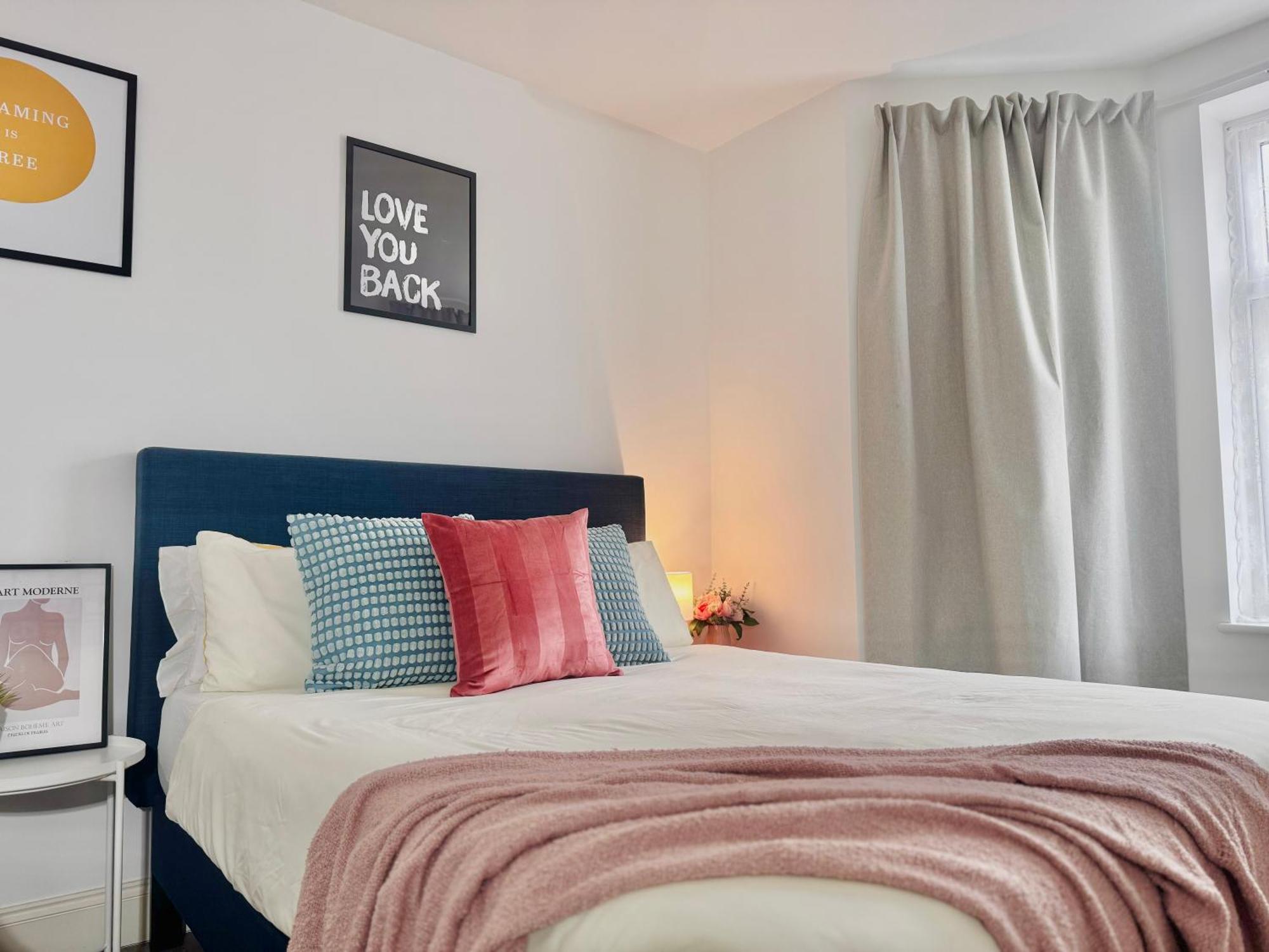 Cosy 1-Bed Flat 30Min To Central London & Parking Exterior photo